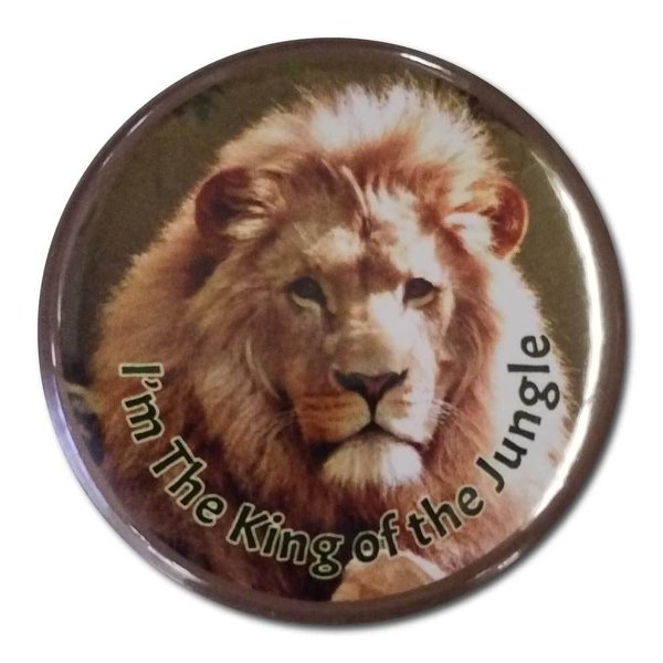 Image of a Lion with text printed on a button badge.\\n\\n18/11/2022 16:13